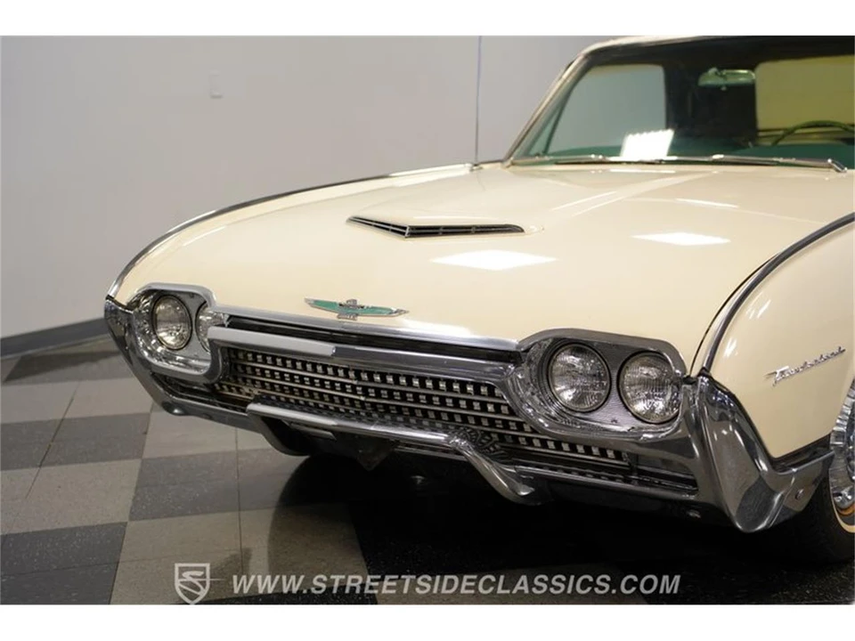 1962 Ford Thunderbird 3rd Gen - Image 18 of 31