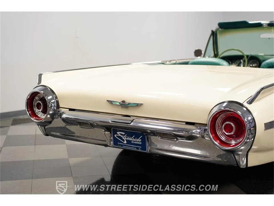 1962 Ford Thunderbird 3rd Gen - Image 25 of 31