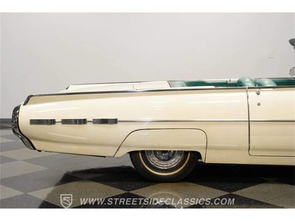 1962 Ford Thunderbird 3rd Gen - Image 28 of 31