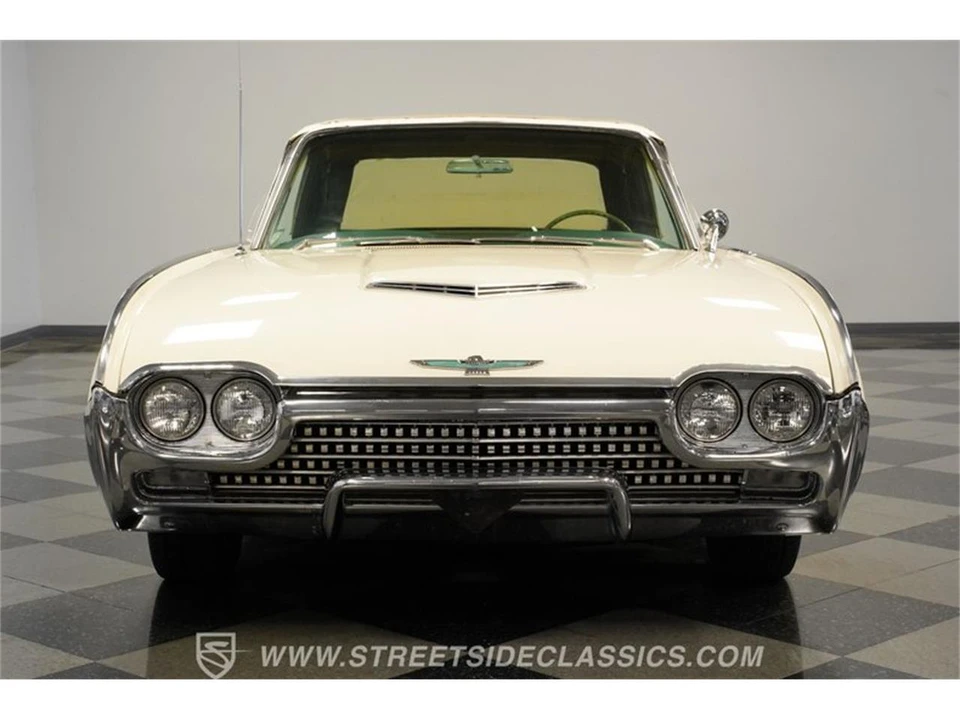 1962 Ford Thunderbird 3rd Gen - Image 16 of 31