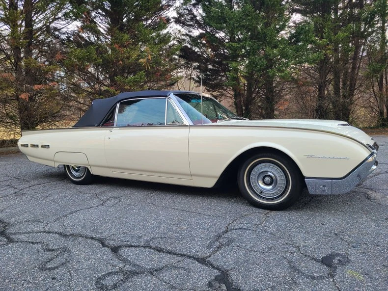 1962 Ford Thunderbird 3rd Gen - Image 10 of 22