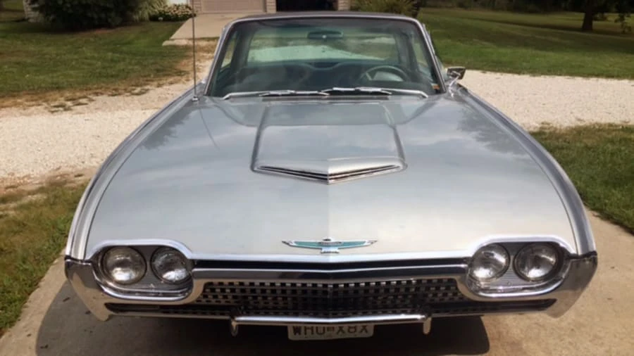 1962 Ford Thunderbird 3rd Gen - Image 2 of 4