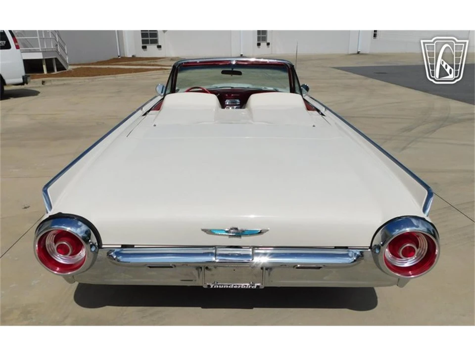 1962 Ford Thunderbird 3rd Gen - Image 21 of 31