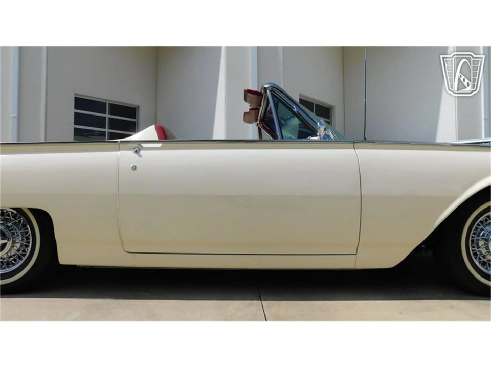 1962 Ford Thunderbird 3rd Gen - Image 28 of 31