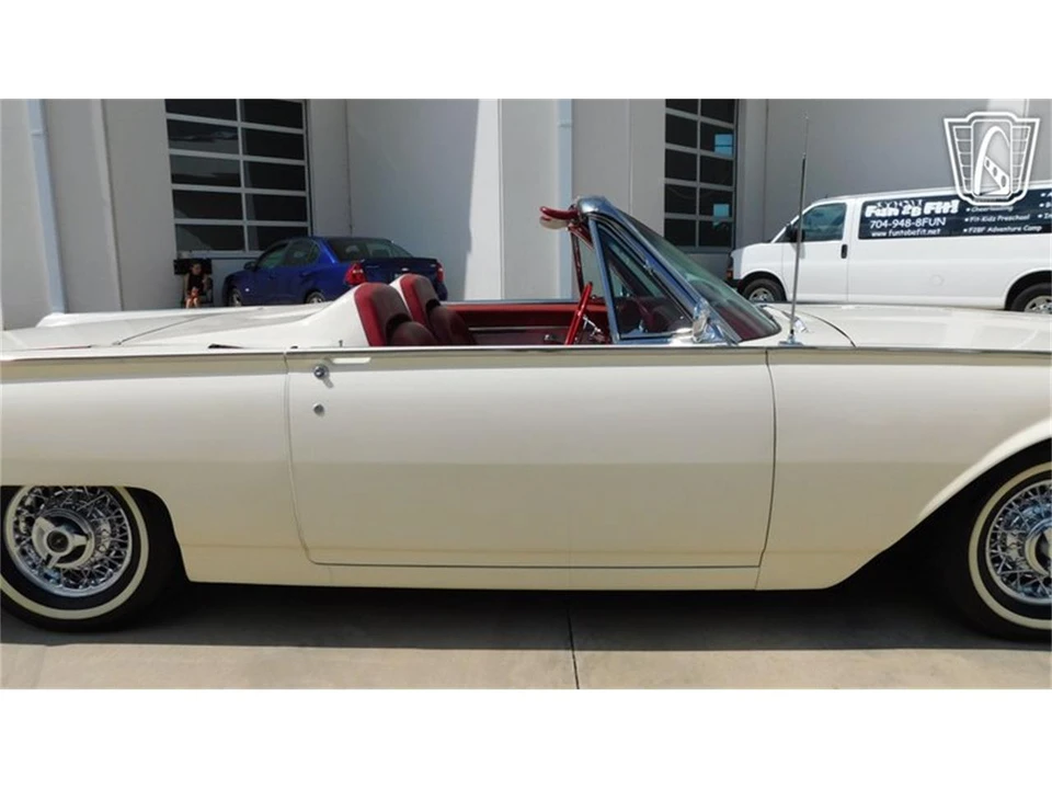 1962 Ford Thunderbird 3rd Gen - Image 29 of 31