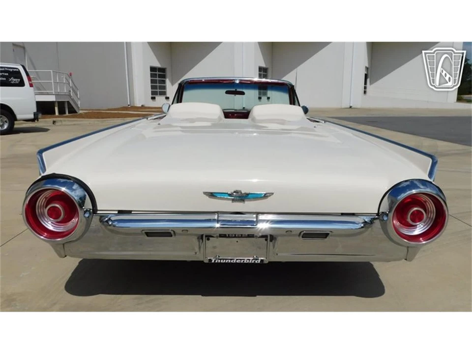 1962 Ford Thunderbird 3rd Gen - Image 20 of 31