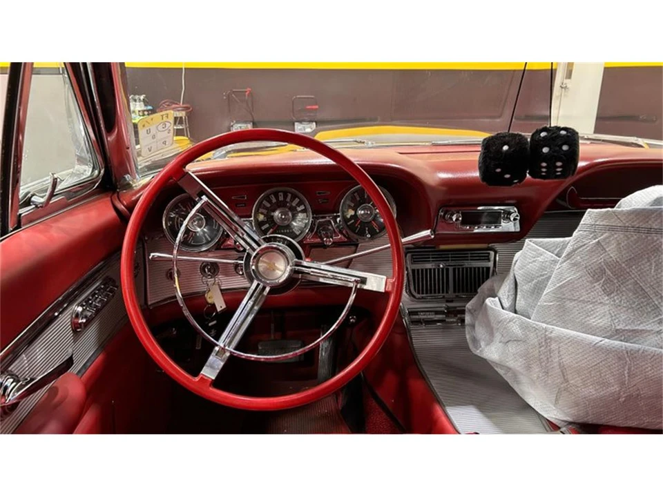 1962 Ford Thunderbird 3rd Gen - Image 8 of 9