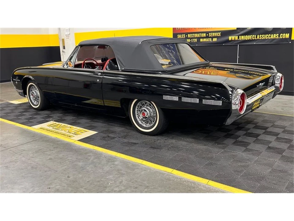 1962 Ford Thunderbird 3rd Gen - Image 4 of 9