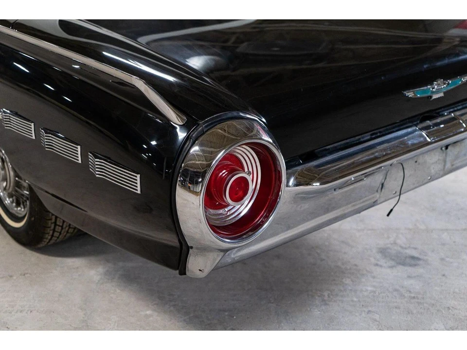 1962 Ford Thunderbird 3rd Gen - Image 7 of 31