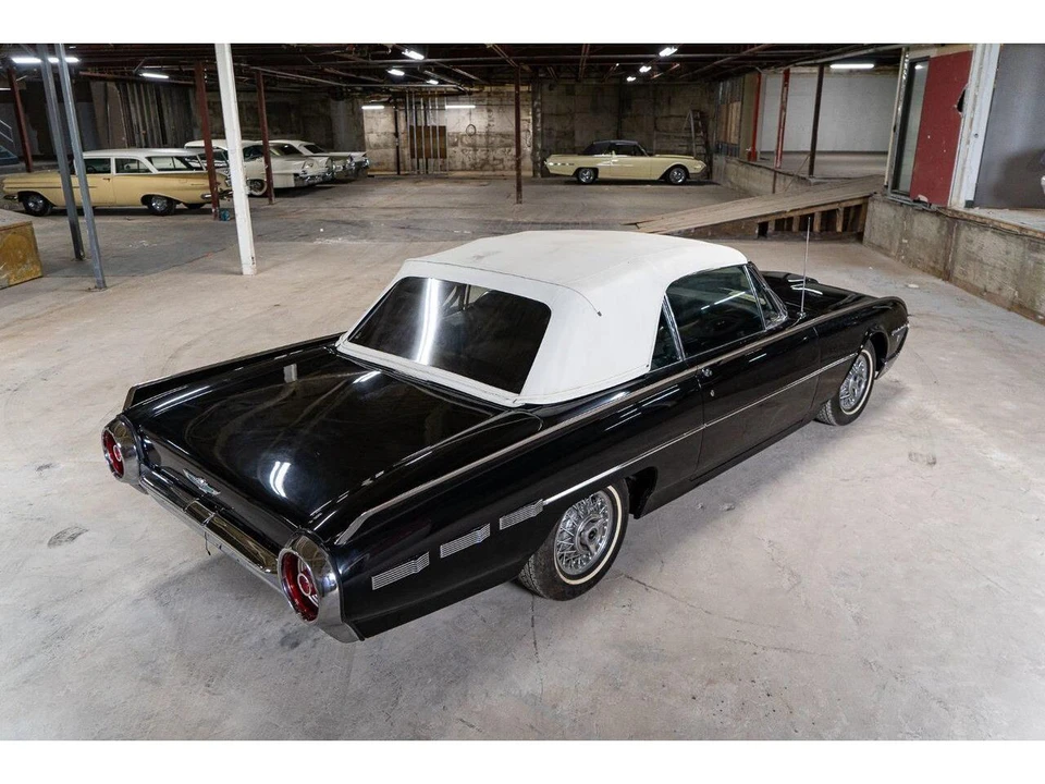 1962 Ford Thunderbird 3rd Gen - Image 4 of 31
