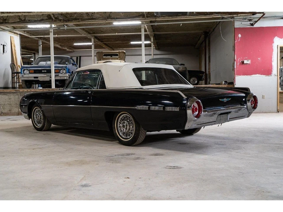 1962 Ford Thunderbird 3rd Gen - Image 27 of 31