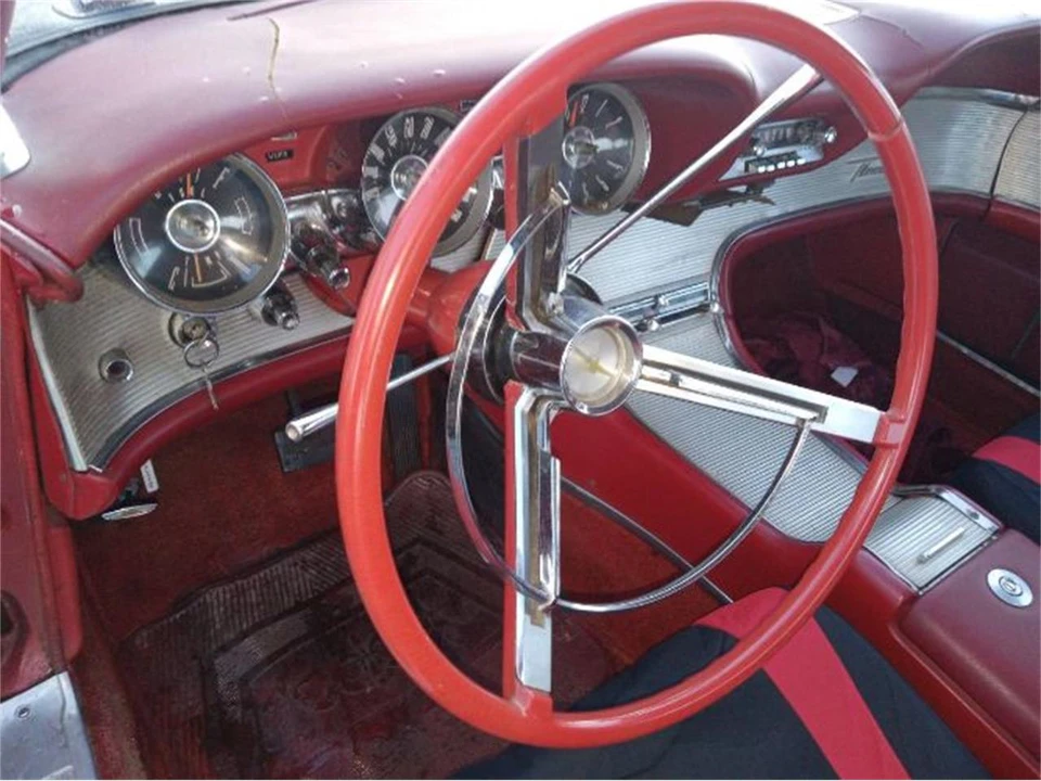1962 Ford Thunderbird 3rd Gen - Image 8 of 17