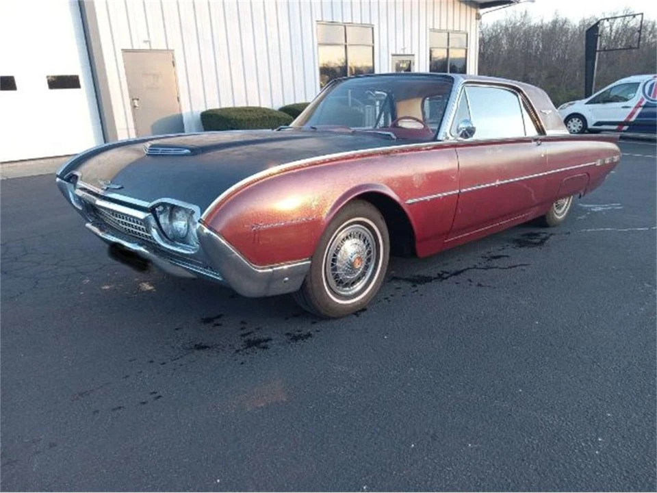 1962 Ford Thunderbird 3rd Gen - Image 3 of 17