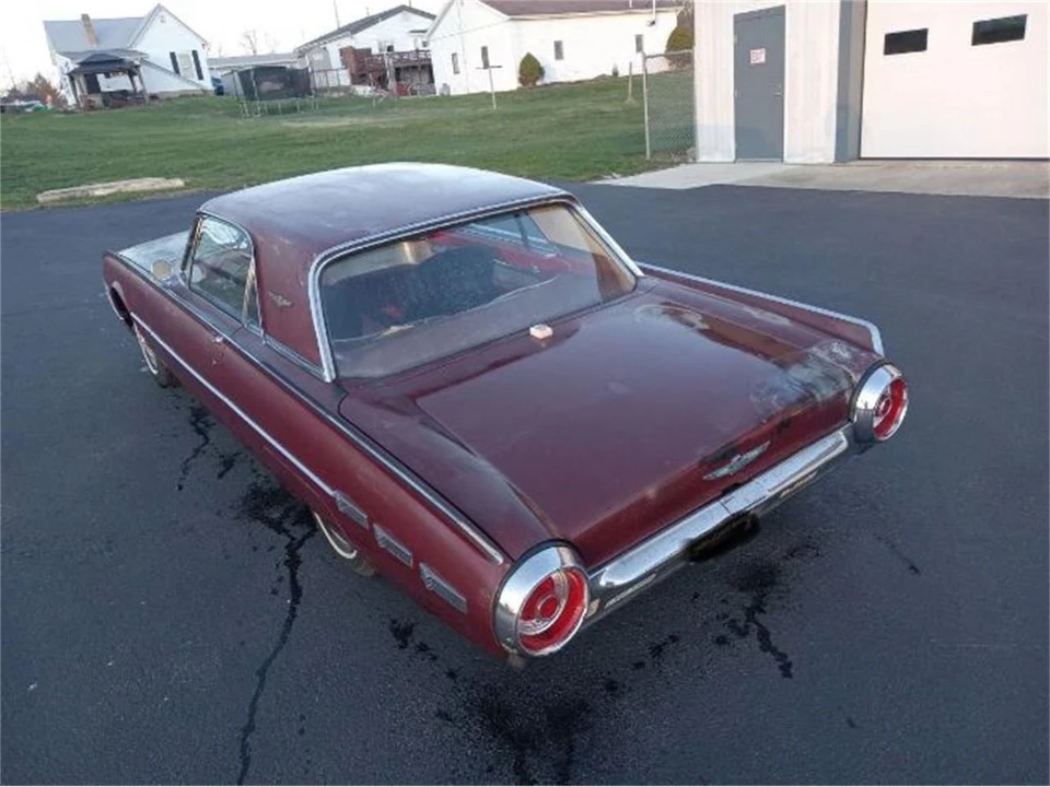 1962 Ford Thunderbird 3rd Gen - Image 5 of 17