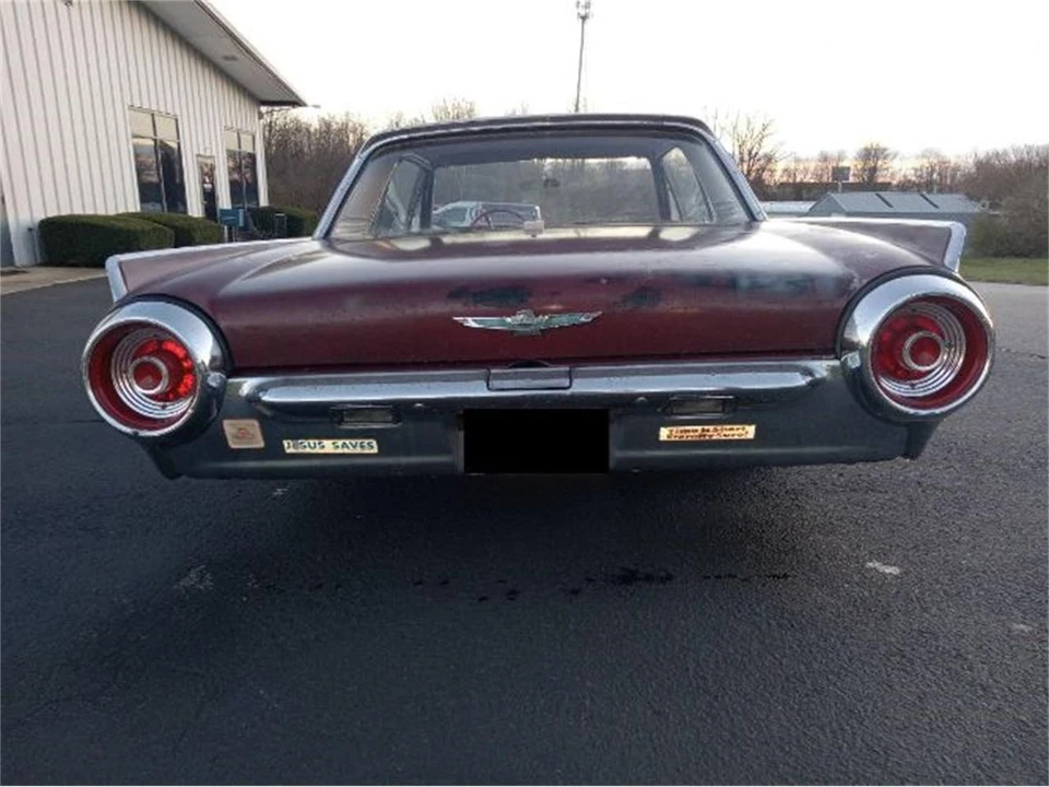 1962 Ford Thunderbird 3rd Gen - Image 2 of 17
