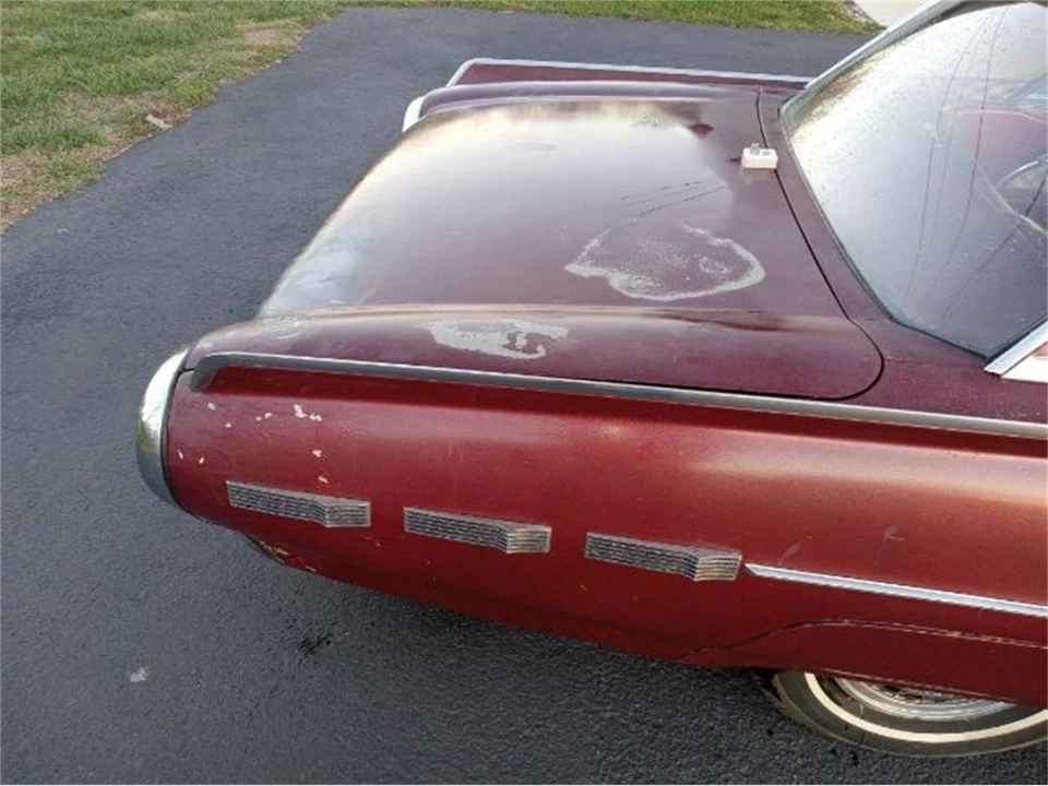 1962 Ford Thunderbird 3rd Gen - Image 14 of 17