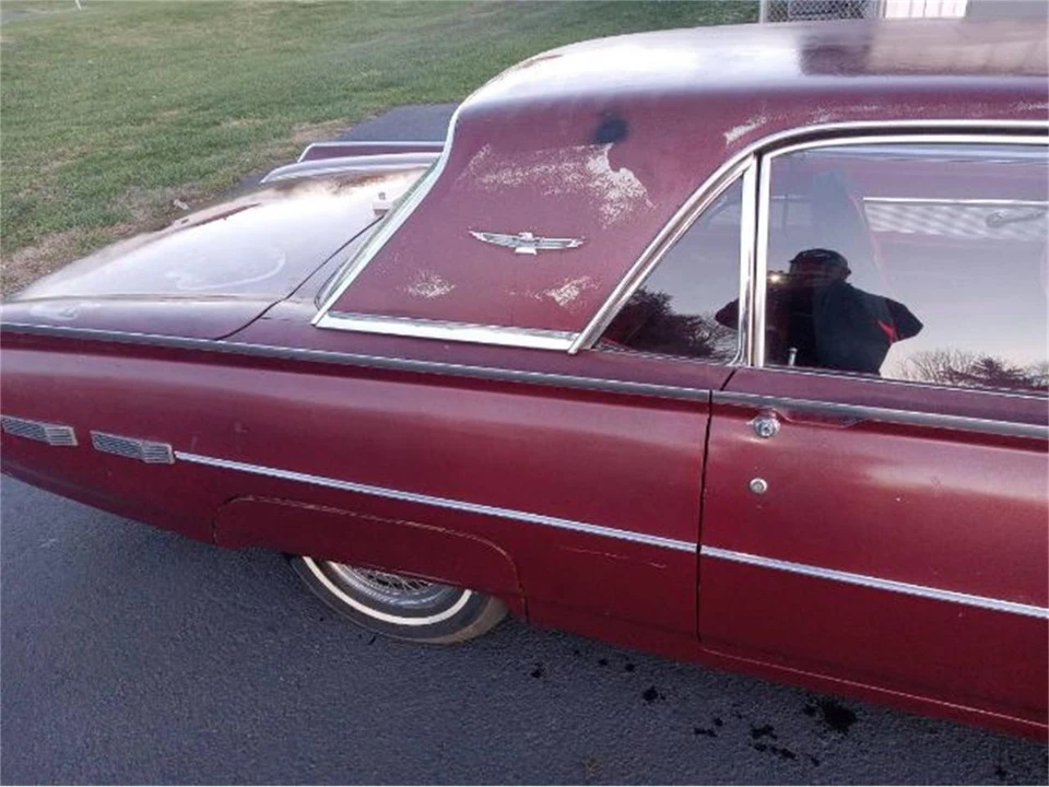 1962 Ford Thunderbird 3rd Gen - Image 16 of 17