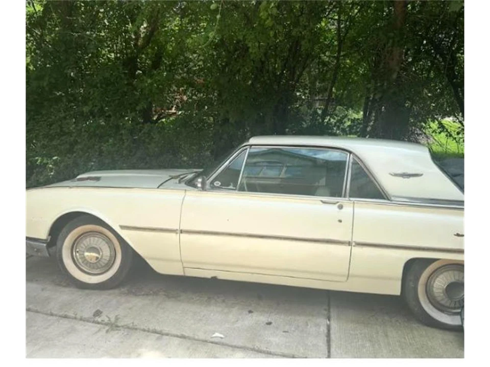 1962 Ford Thunderbird 3rd Gen - Image 5 of 8