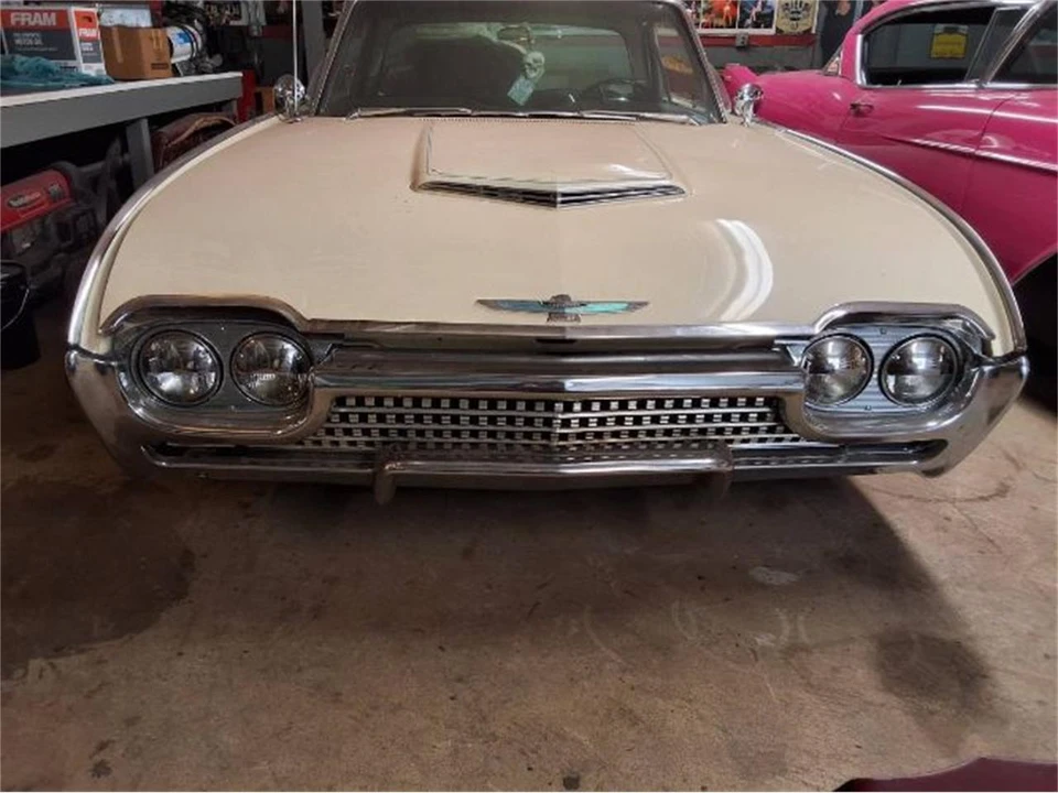 1962 Ford Thunderbird 3rd Gen - Image 5 of 7