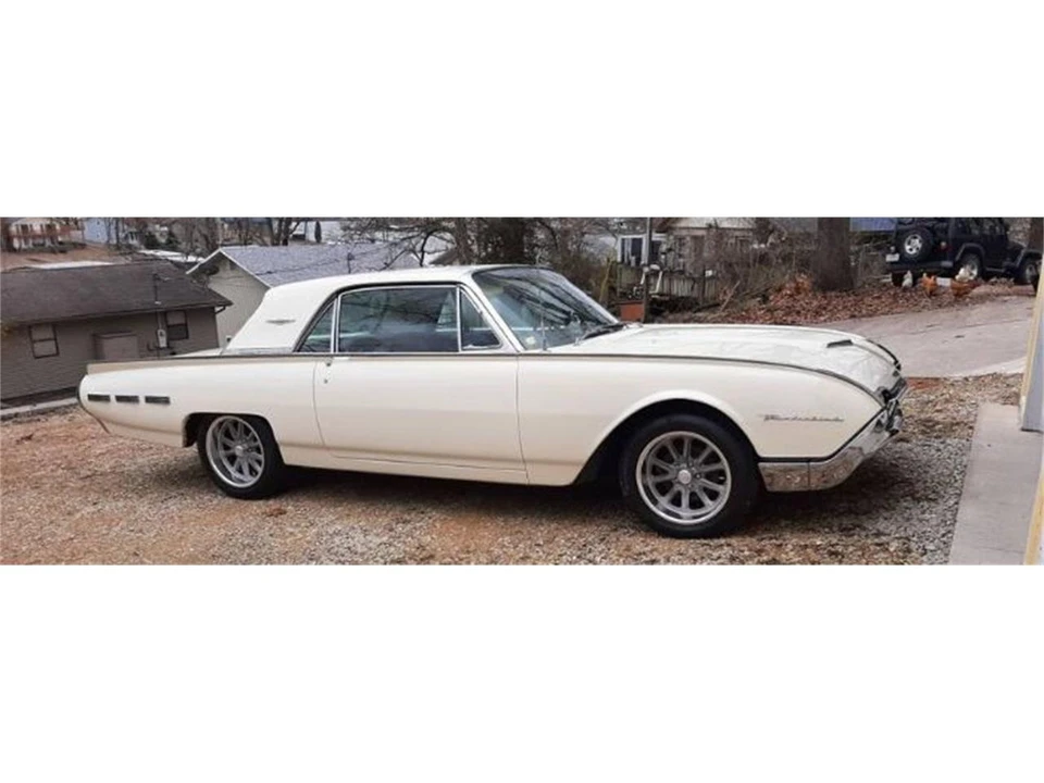 1962 Ford Thunderbird 3rd Gen - Image 6 of 14