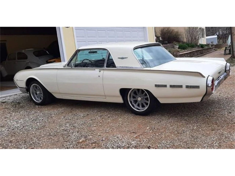 1962 Ford Thunderbird 3rd Gen - Image 4 of 14