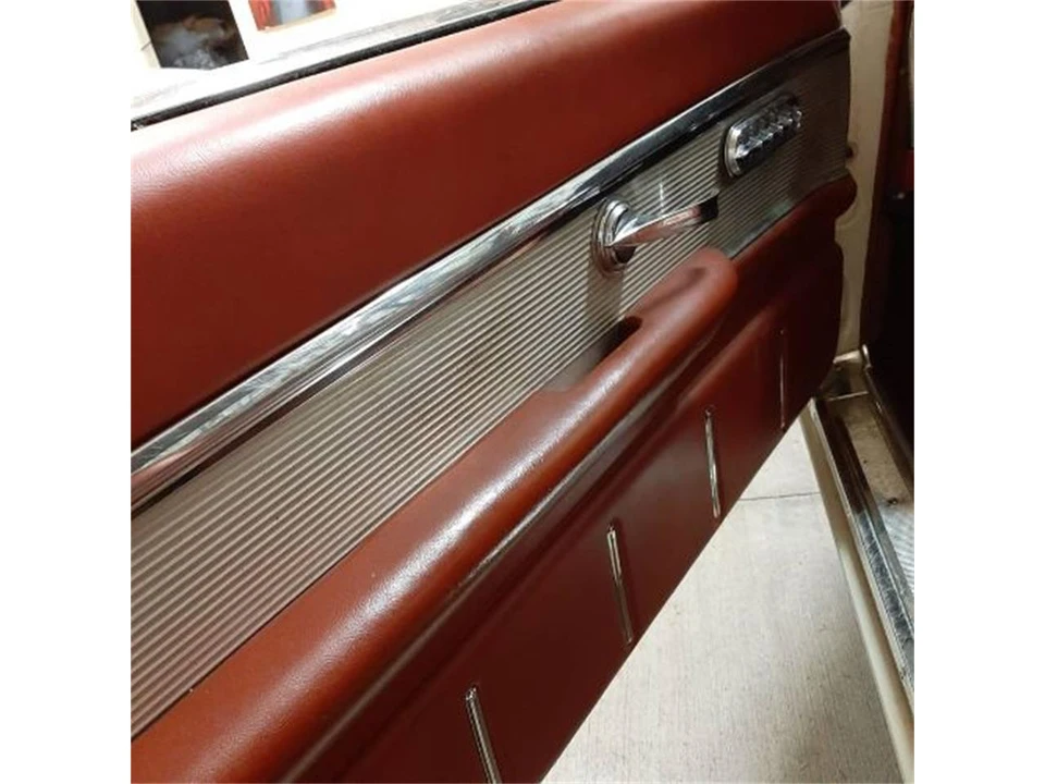 1962 Ford Thunderbird 3rd Gen - Image 12 of 14