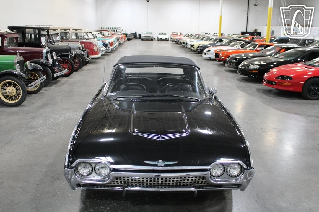 1962 Ford Thunderbird 3rd Gen - Image 6 of 21