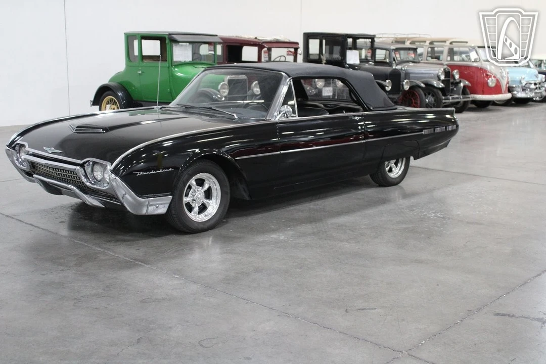 1962 Ford Thunderbird 3rd Gen - Image 3 of 21