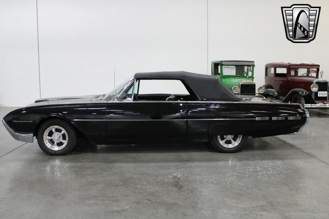1962 Ford Thunderbird 3rd Gen - Image 4 of 12