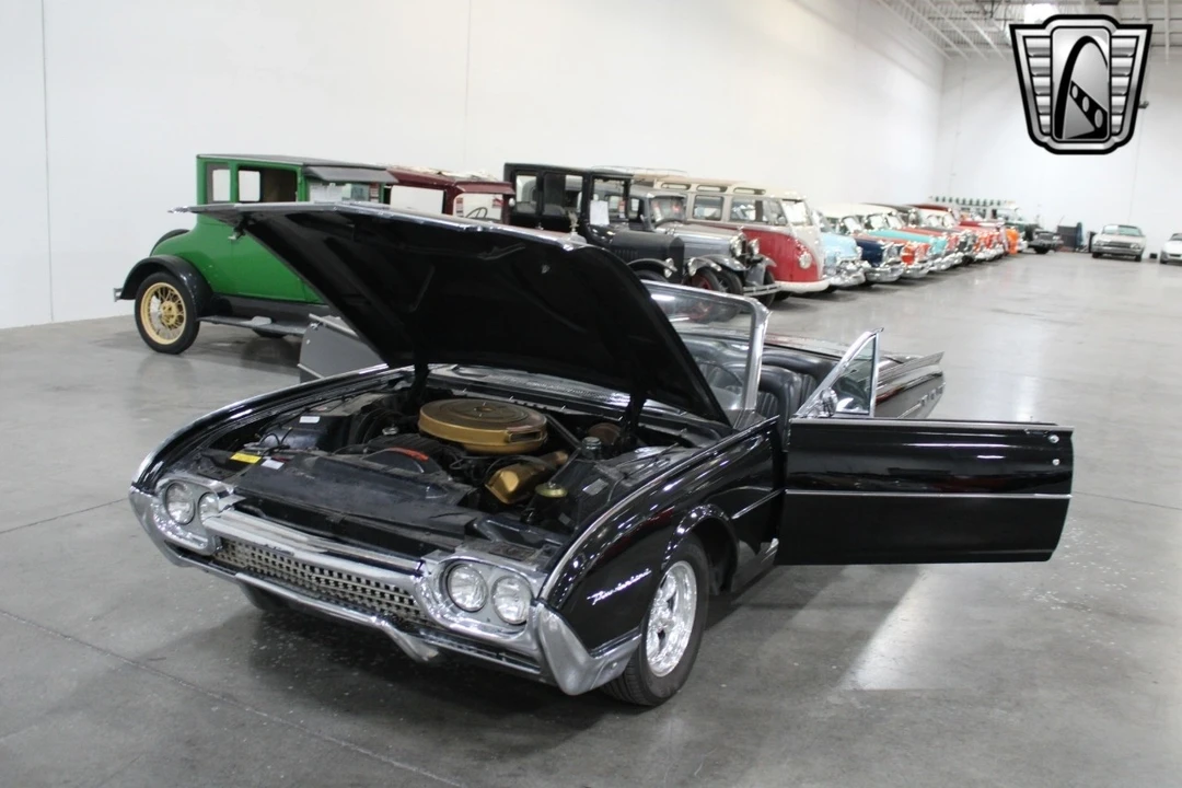 1962 Ford Thunderbird 3rd Gen - Image 8 of 12