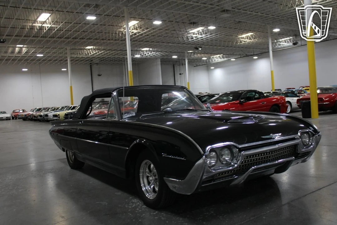1962 Ford Thunderbird 3rd Gen - Image 22 of 31