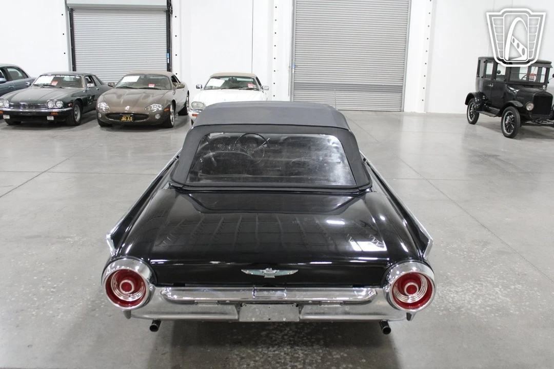 1962 Ford Thunderbird 3rd Gen - Image 11 of 21