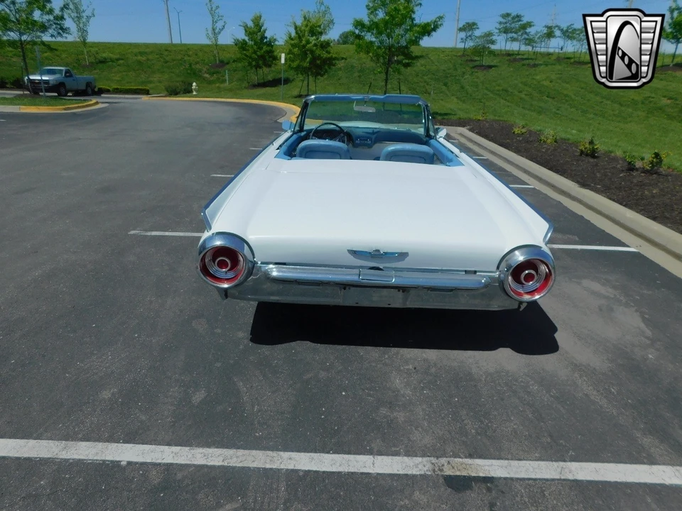 1962 Ford Thunderbird 3rd Gen - Image 9 of 12