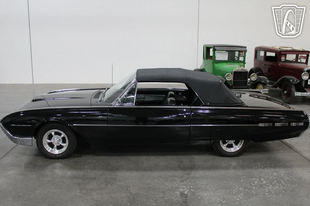 1962 Ford Thunderbird 3rd Gen - Image 9 of 21