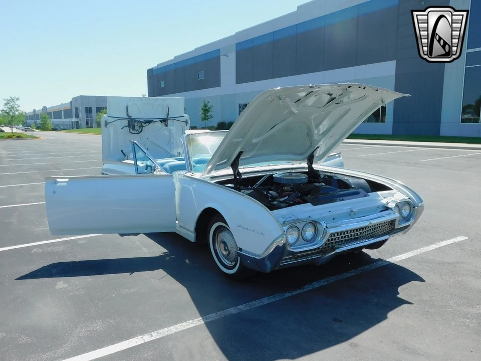 1962 Ford Thunderbird 3rd Gen - Image 13 of 21