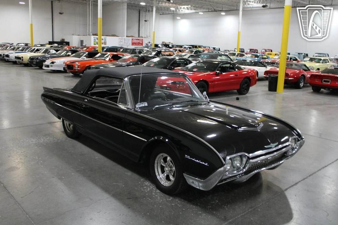 1962 Ford Thunderbird 3rd Gen - Image 14 of 21