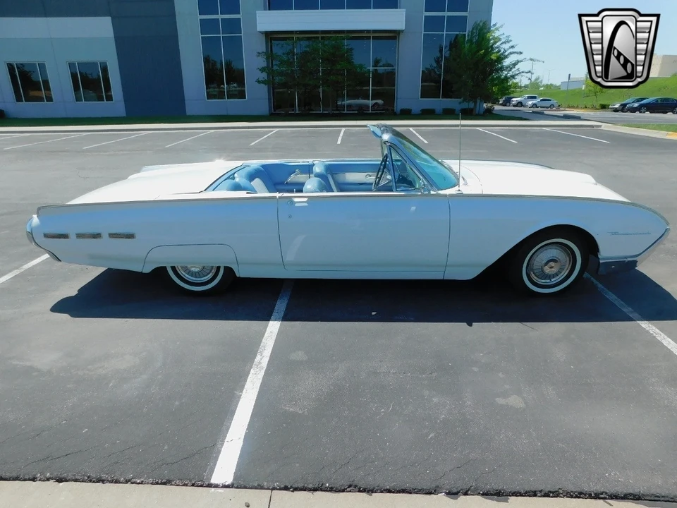 1962 Ford Thunderbird 3rd Gen - Image 7 of 21