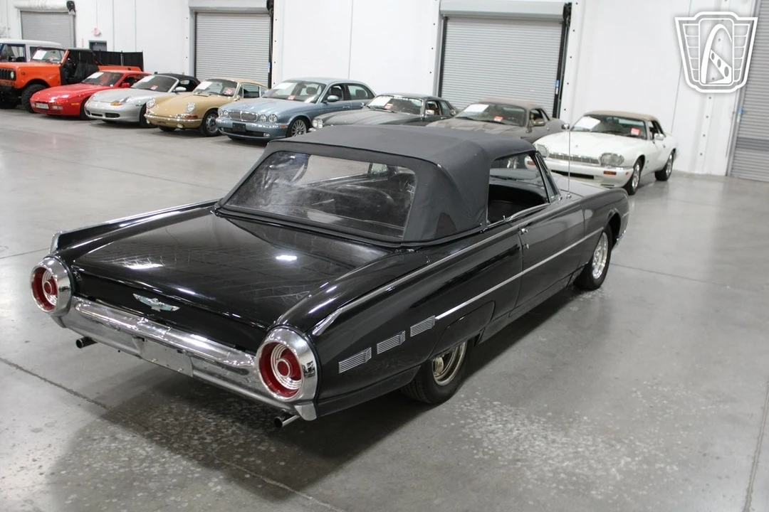 1962 Ford Thunderbird 3rd Gen - Image 12 of 21