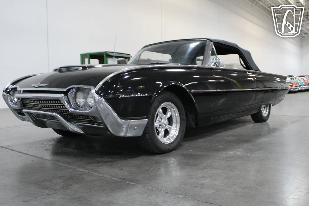 1962 Ford Thunderbird 3rd Gen - Image 24 of 31