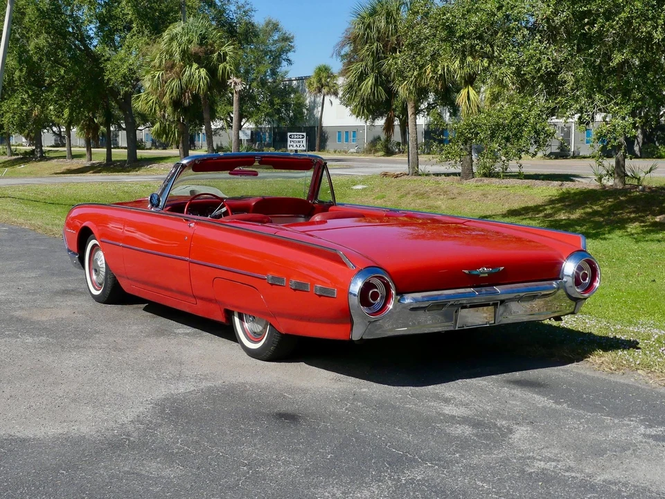 1962 Ford Thunderbird 3rd Gen - Image 17 of 24