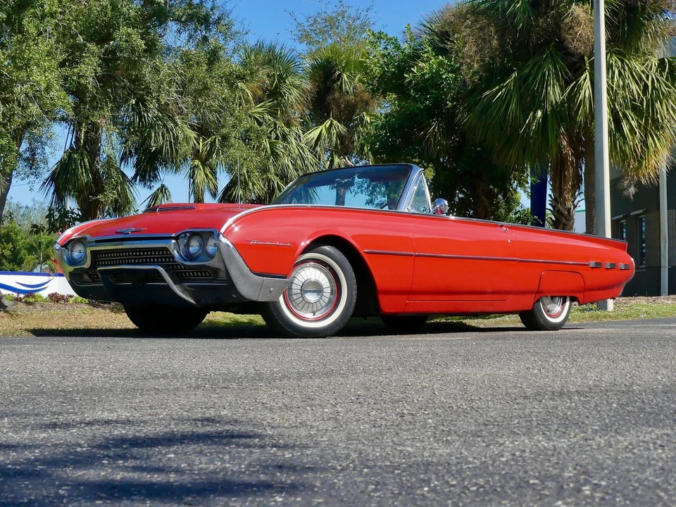 1962 Ford Thunderbird 3rd Gen - Image 12 of 24
