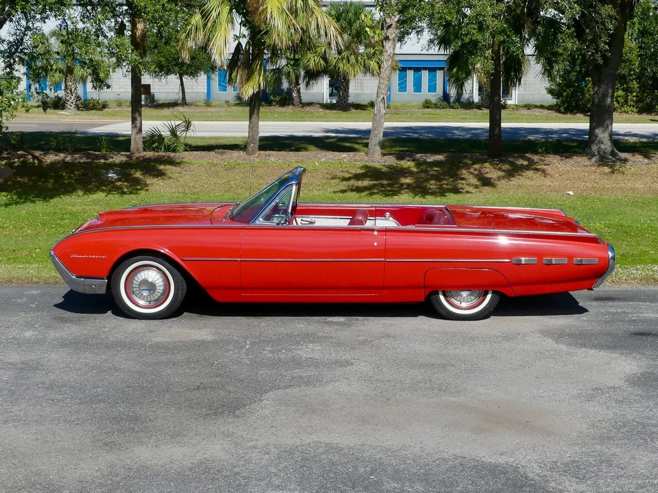 1962 Ford Thunderbird 3rd Gen - Image 13 of 21