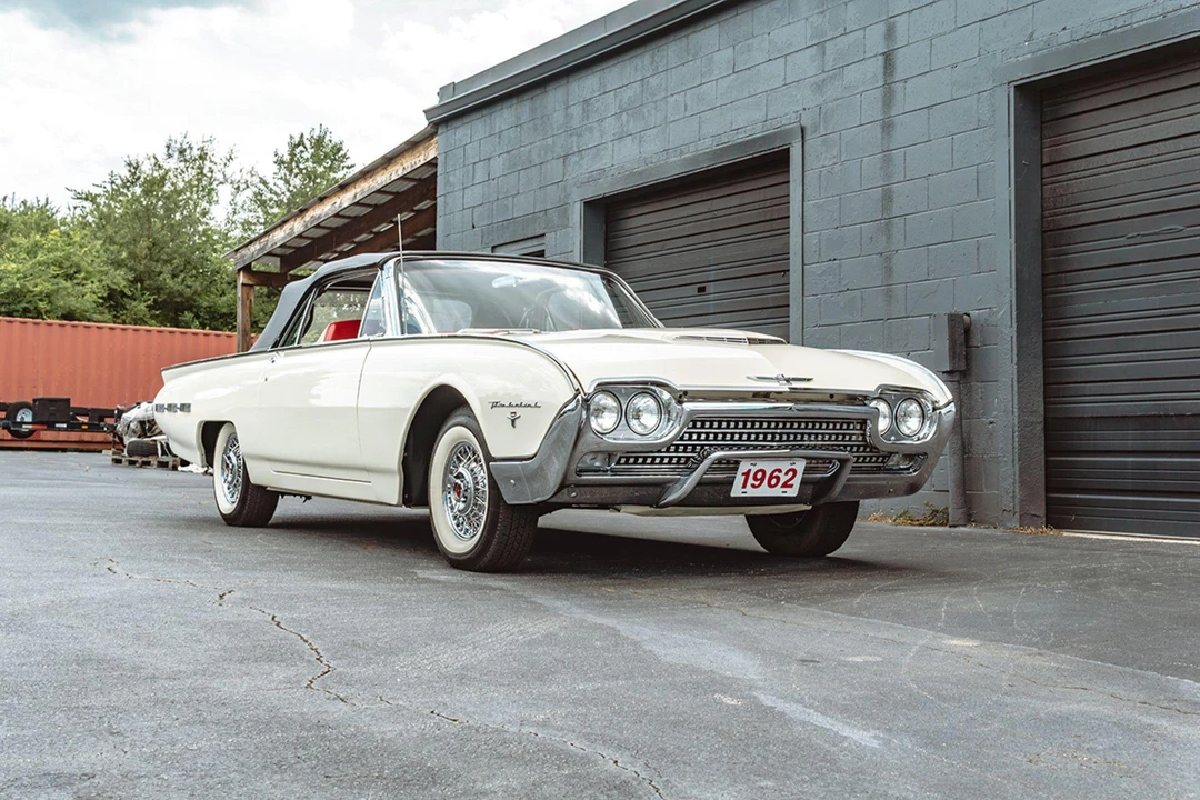 1962 Ford Thunderbird 3rd Gen - Image 2 of 31