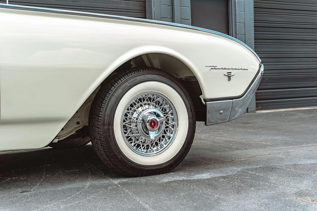1962 Ford Thunderbird 3rd Gen - Image 24 of 31