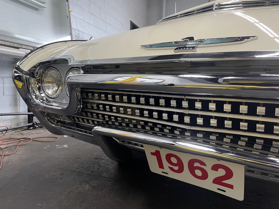 1962 Ford Thunderbird 3rd Gen - Image 26 of 31