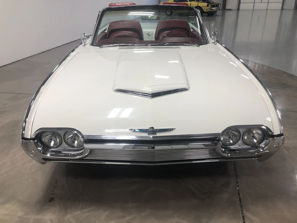 1962 Ford Thunderbird 3rd Gen - Image 5 of 31