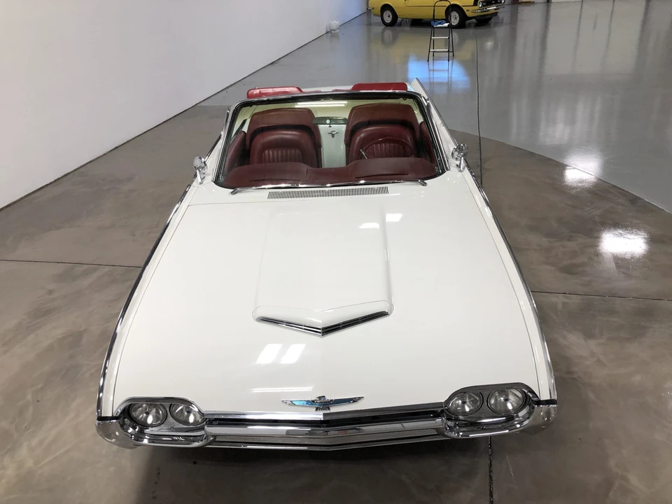 1962 Ford Thunderbird 3rd Gen - Image 4 of 31