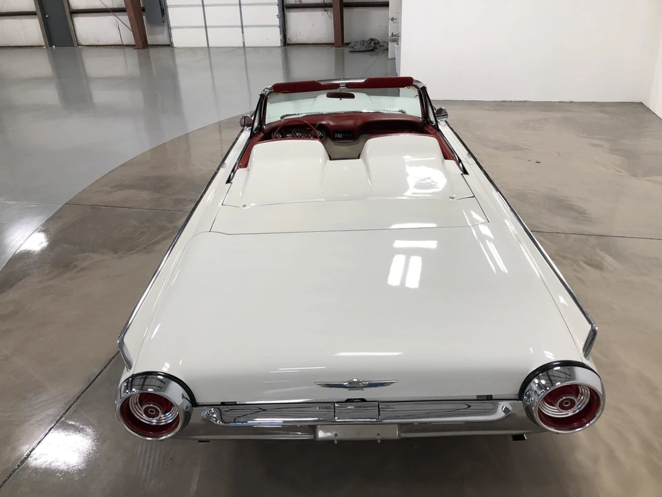 1962 Ford Thunderbird 3rd Gen - Image 14 of 31