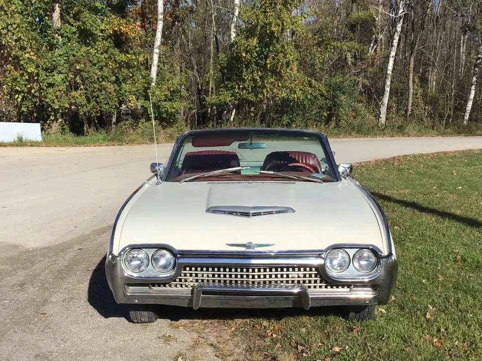 1962 Ford Thunderbird 3rd Gen - Image 17 of 21