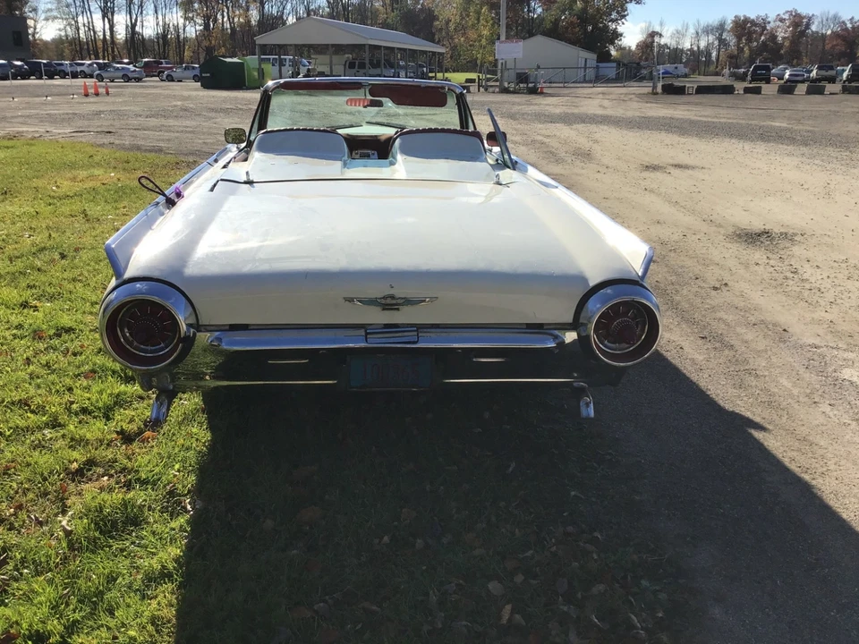 1962 Ford Thunderbird 3rd Gen - Image 12 of 21